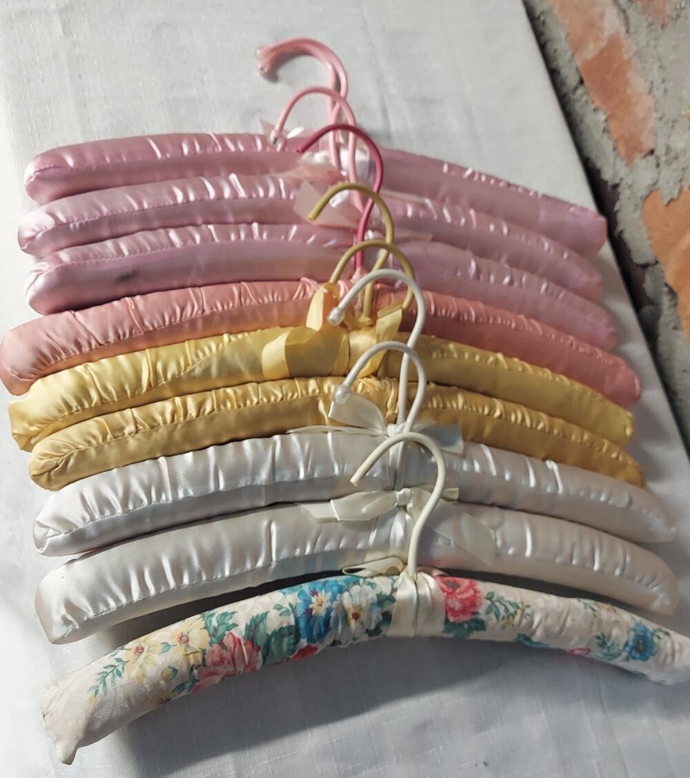 Satin Padded Hangers Lot 9 Vintage Clothes Fabric Anti Slip Vintage